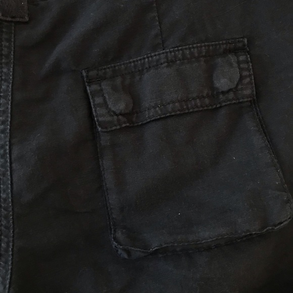 CONVERSE BLACK LINEN CARGO STYLE SHORTS SIZE 4 - Picture 4 of 5